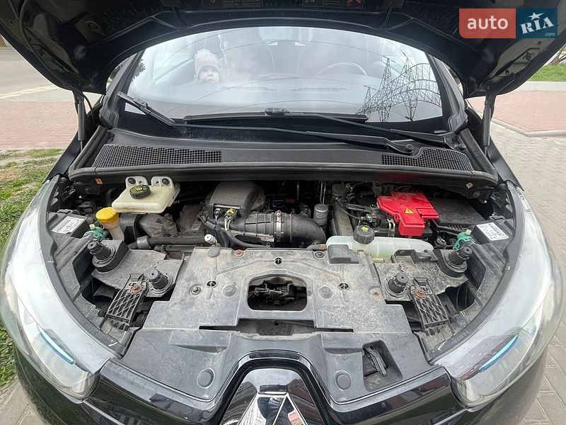 Renault-0