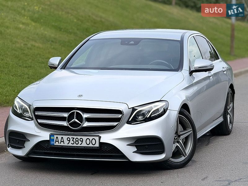 Mercedes-Benz-33