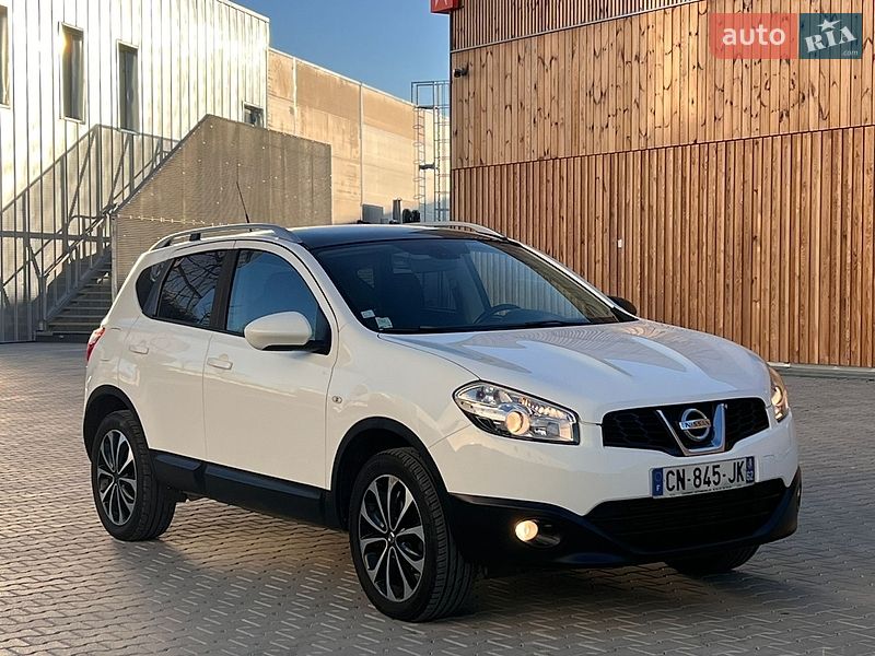 Nissan-70
