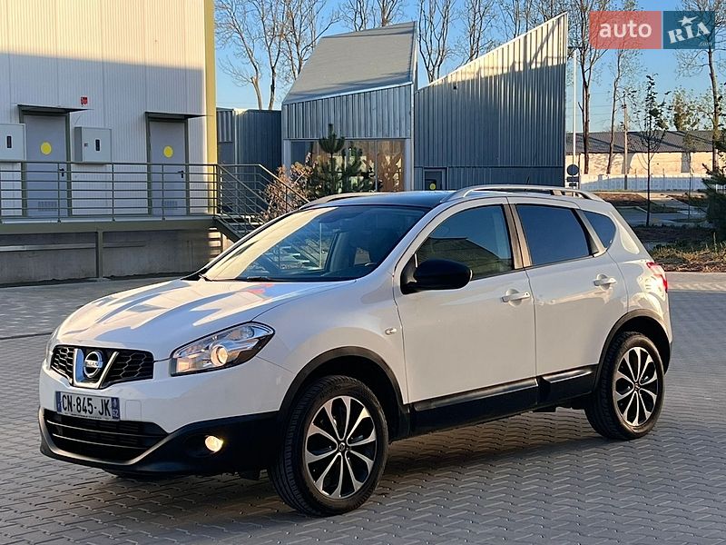 Nissan-54