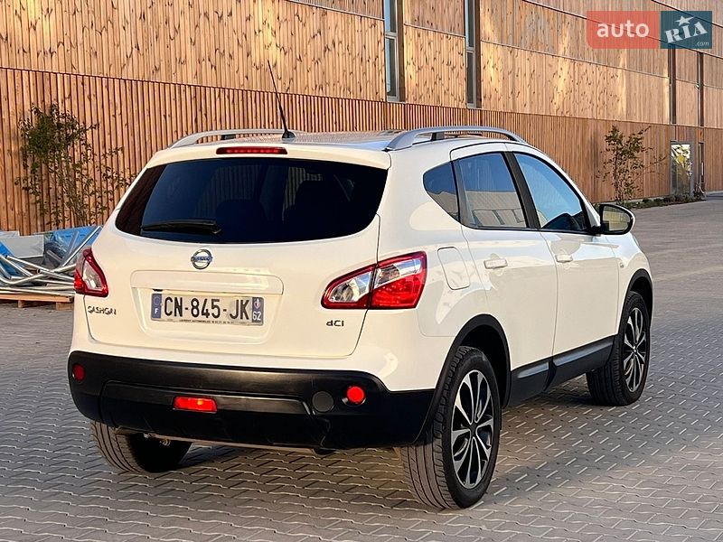 Nissan-10