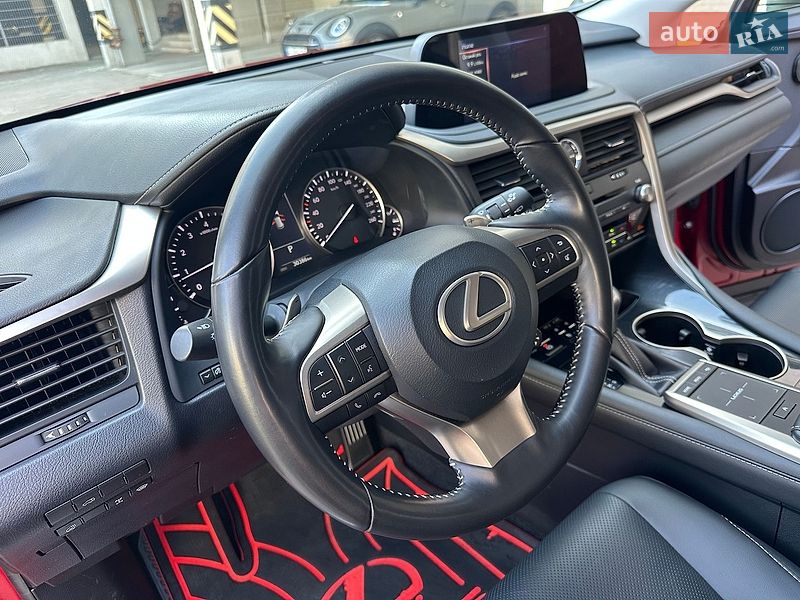 Lexus-41
