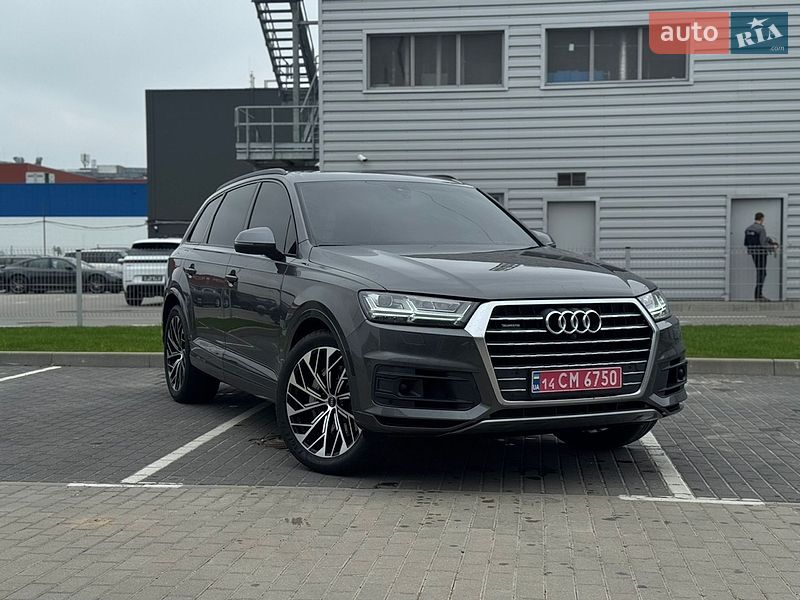 Audi-21