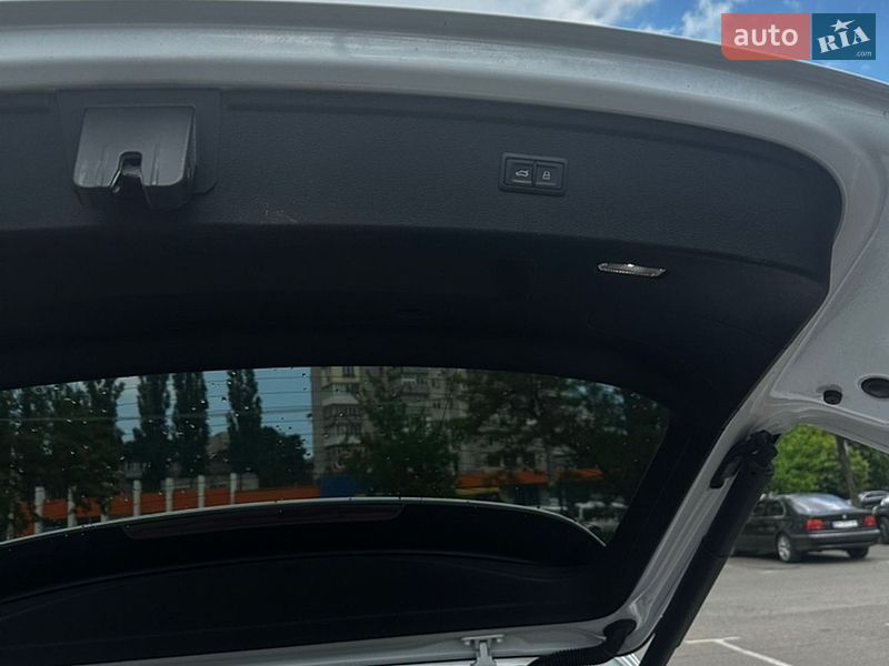 Audi-3