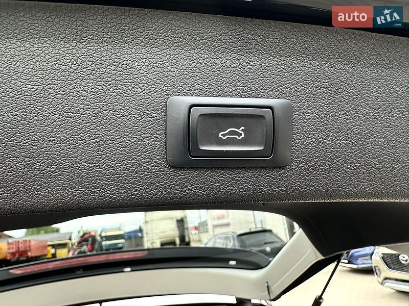 Audi-8