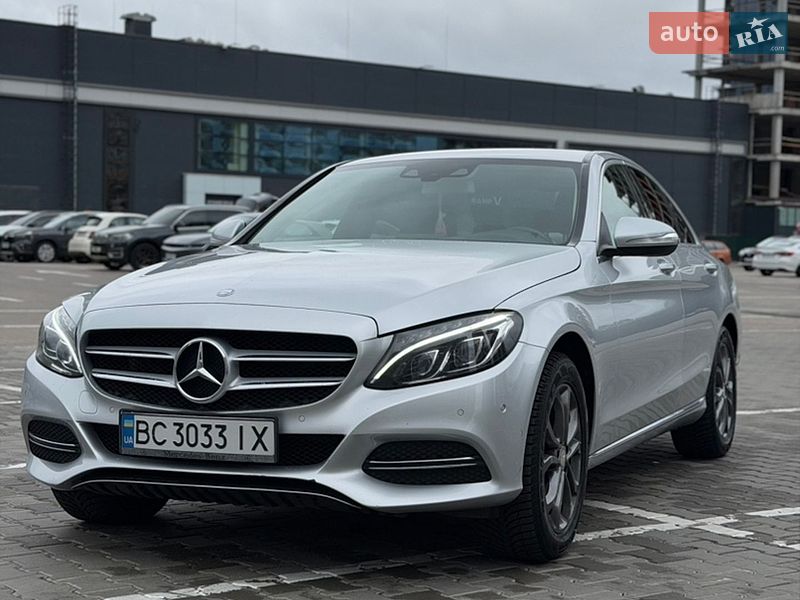 Mercedes-Benz-9