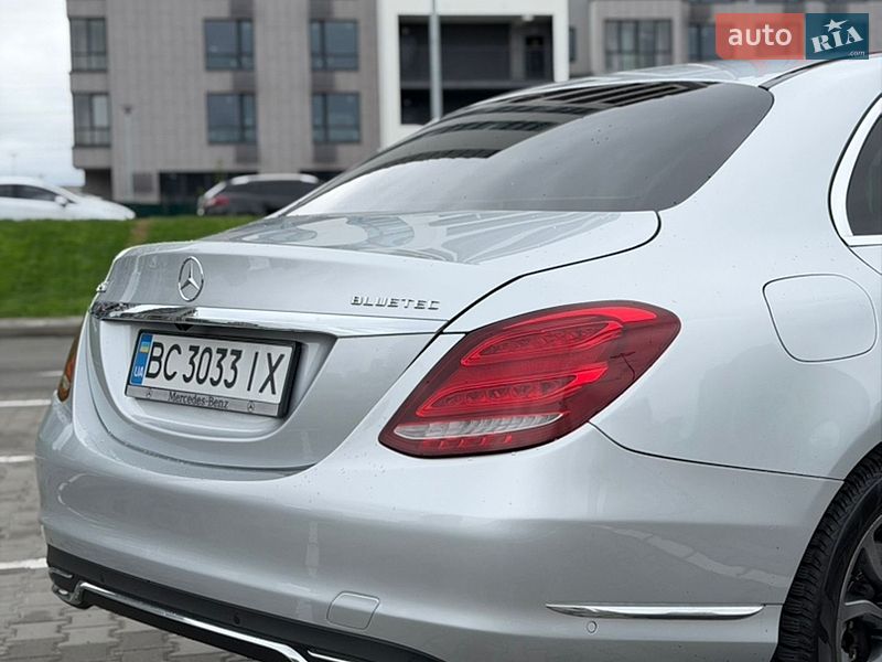 Mercedes-Benz-20