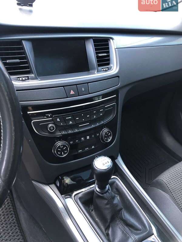 Peugeot-9