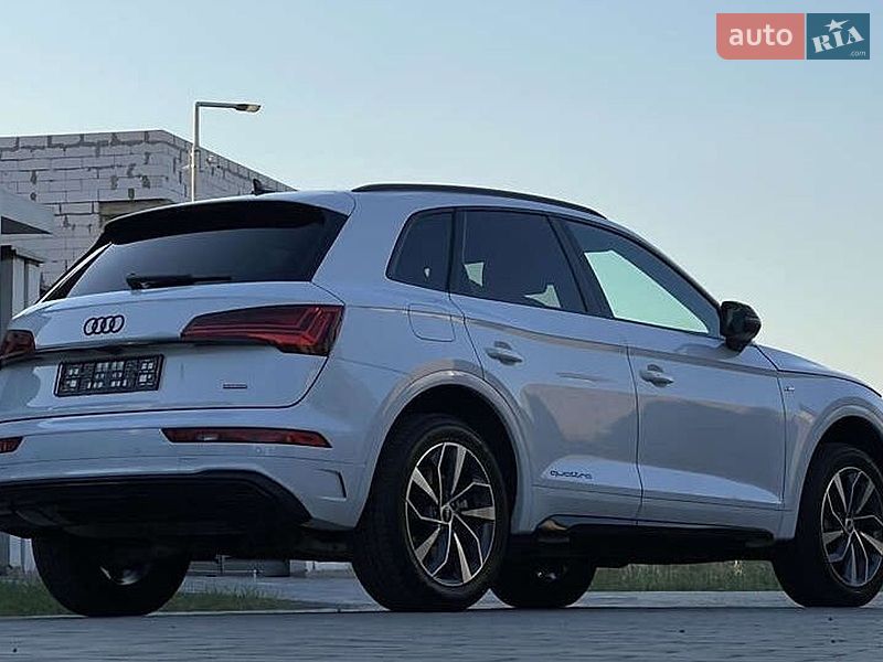 Audi-0