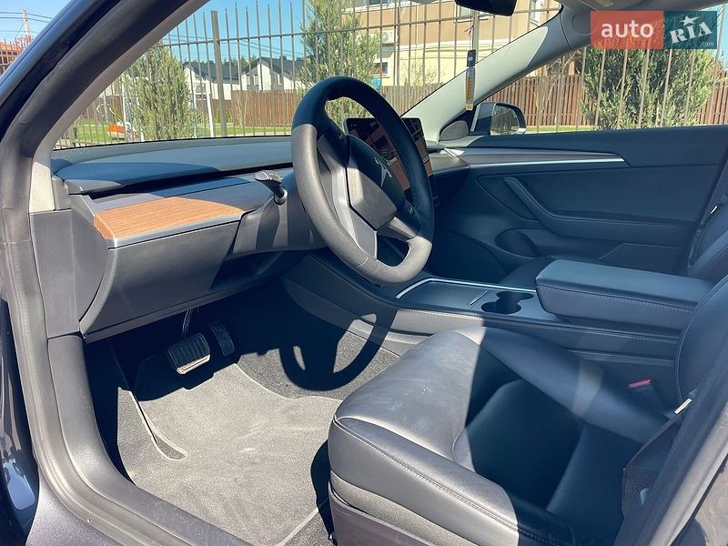Tesla-4