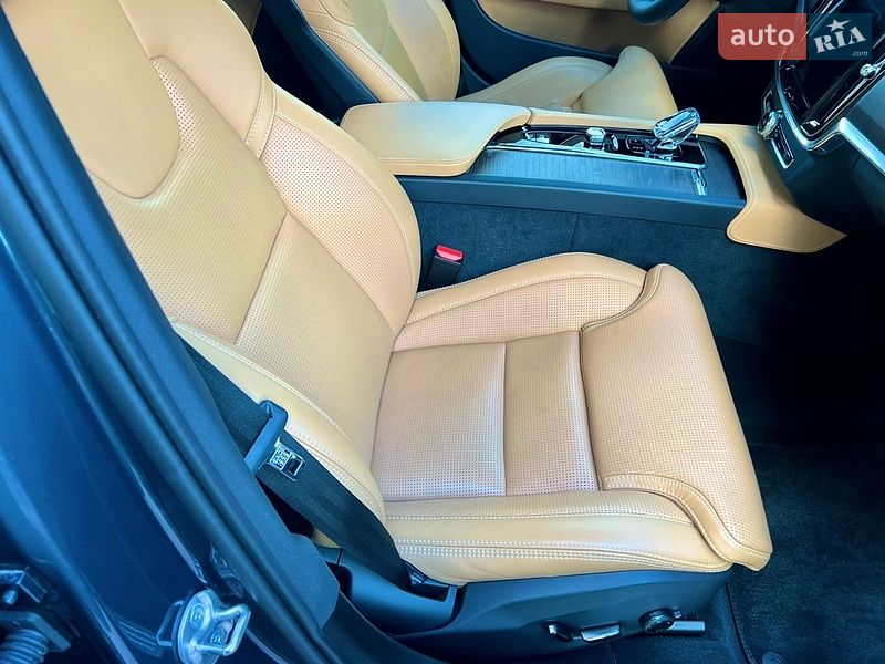 Volvo S90 2022