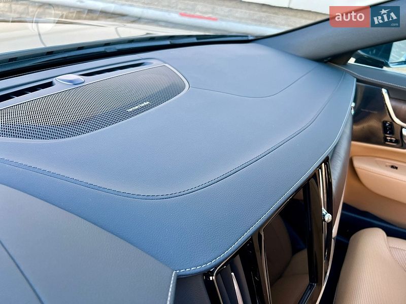 Volvo S90 2022
