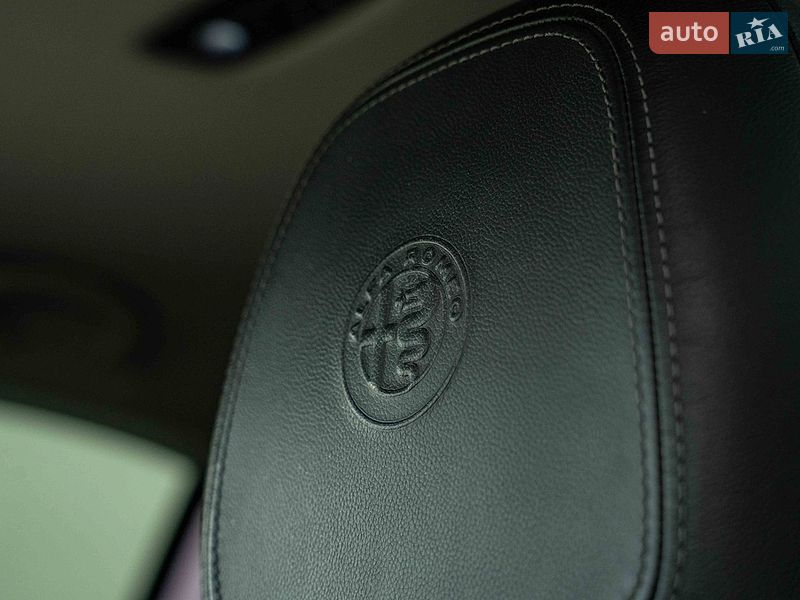 Alfa Romeo-11