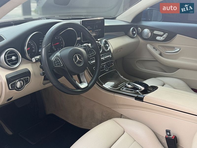Mercedes-Benz-23