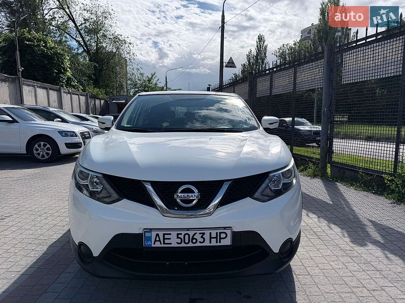 Nissan-17