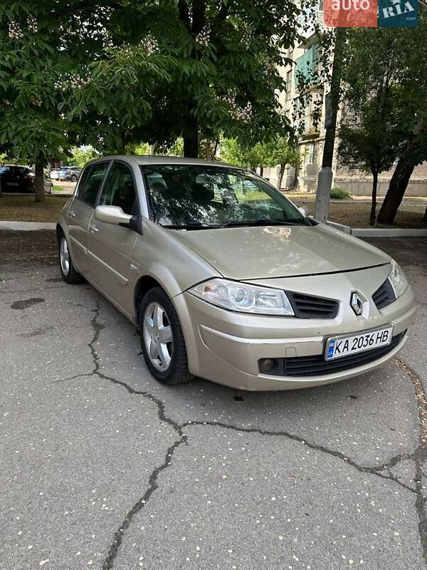Renault-2
