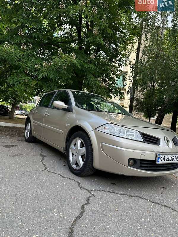 Renault-11
