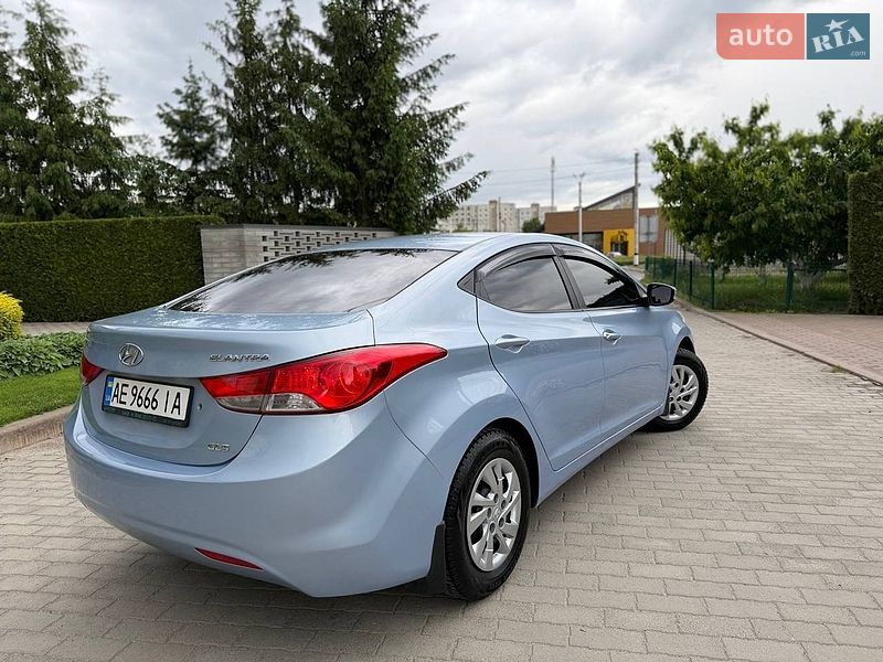 Hyundai-36