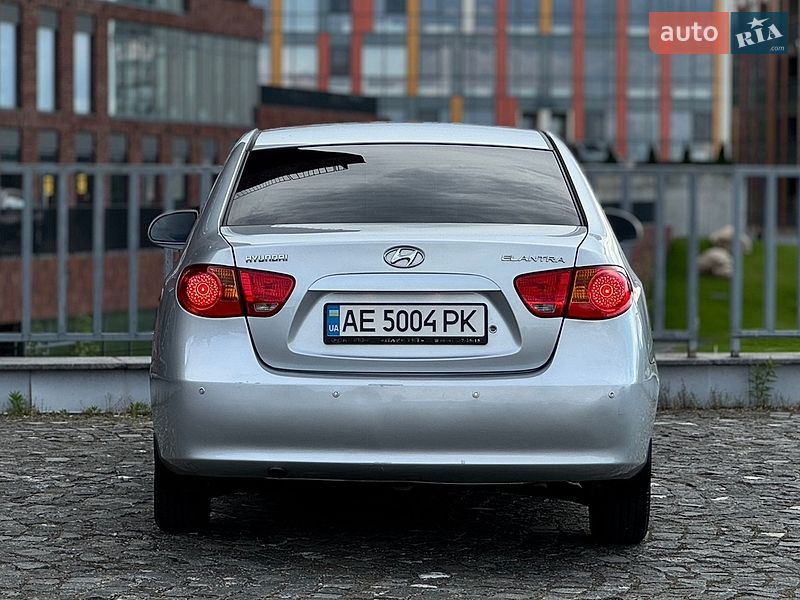 Hyundai-23