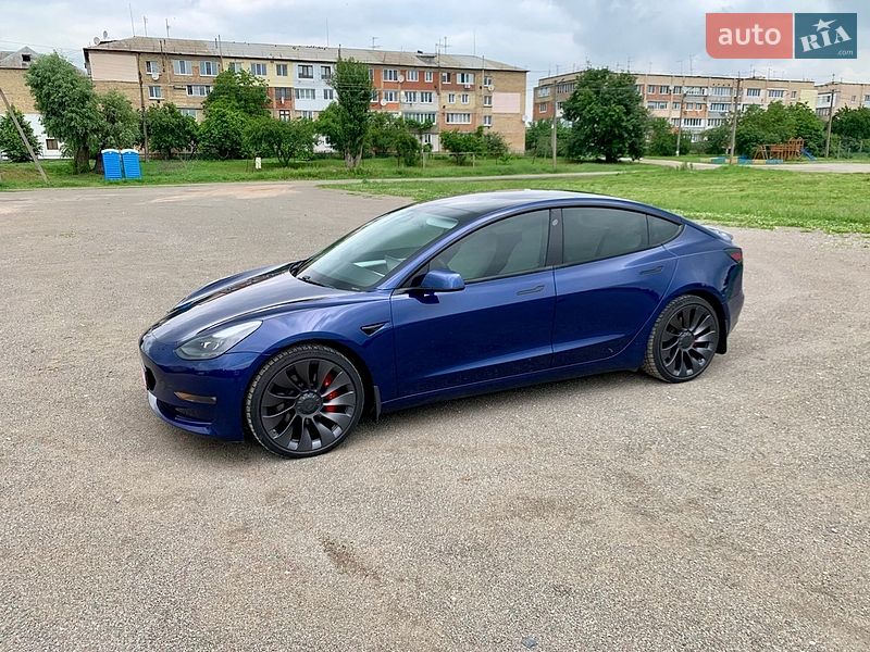 Tesla-21