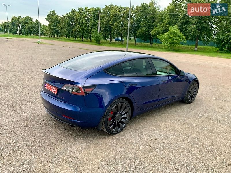 Tesla-10