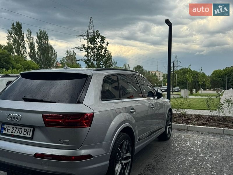 Audi-28