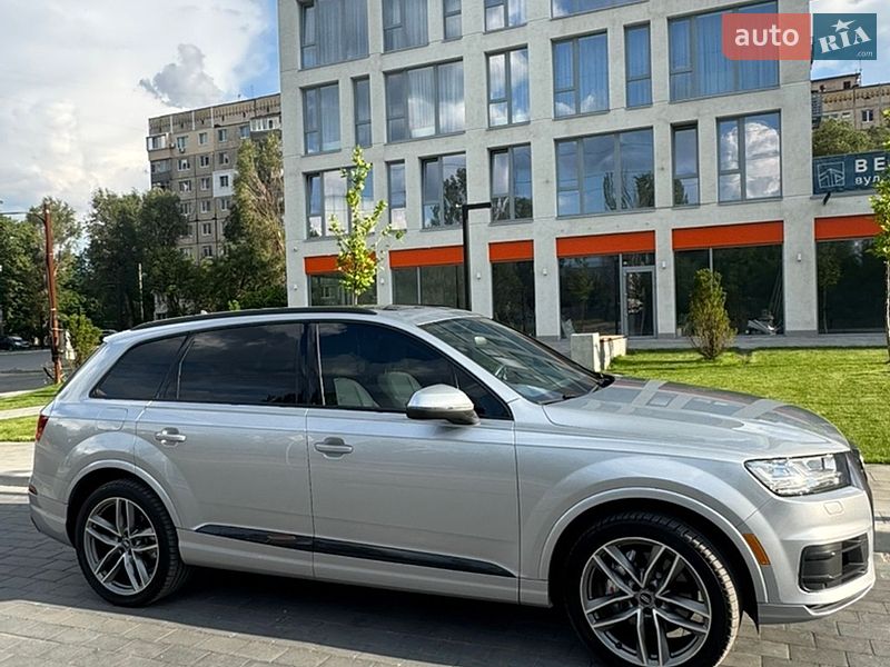 Audi-5