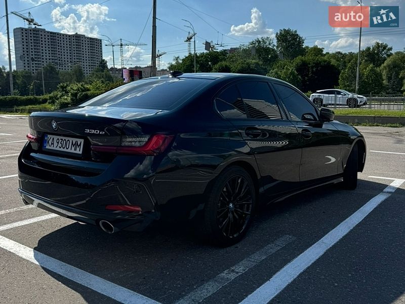 BMW-22