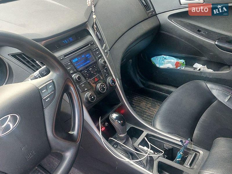 Hyundai-0