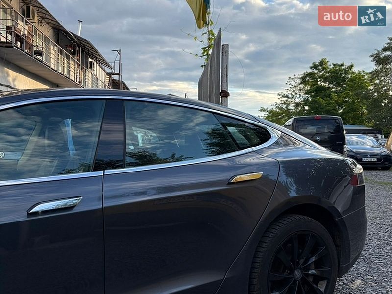 Tesla-8