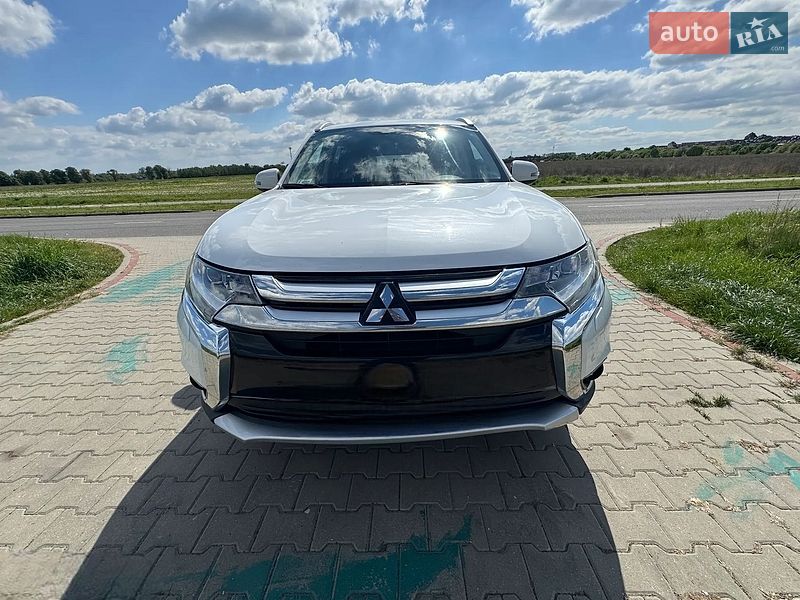 Mitsubishi-0