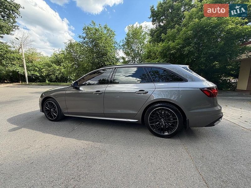 Audi-30