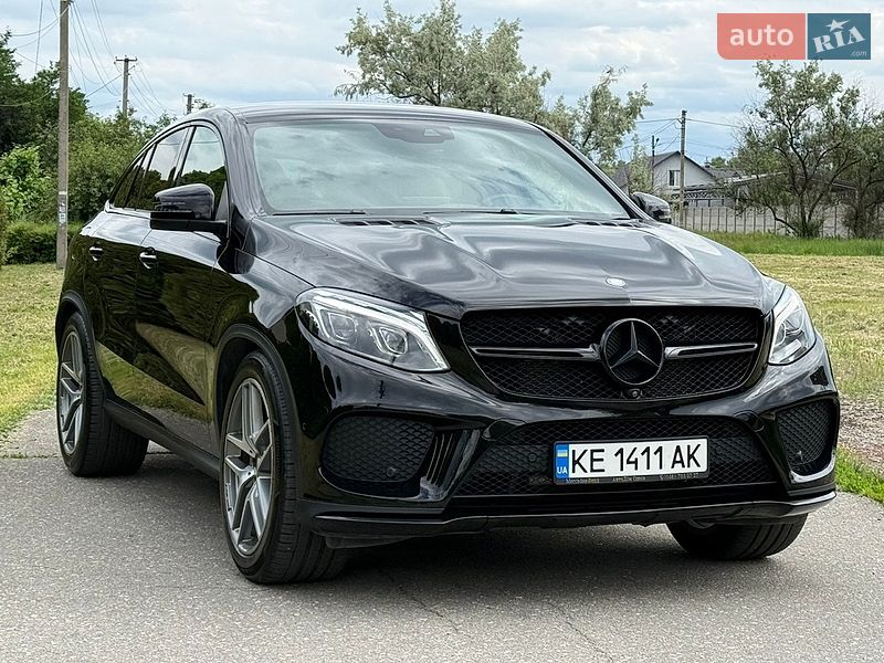 Mercedes-Benz-15