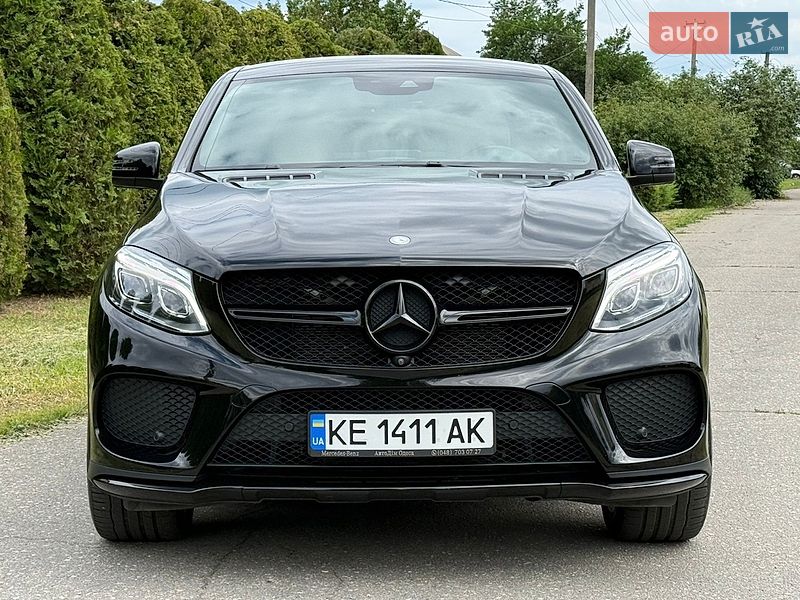 Mercedes-Benz-29