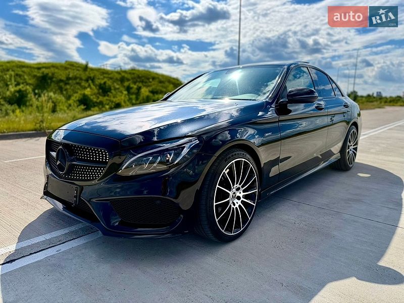 Mercedes-Benz-49