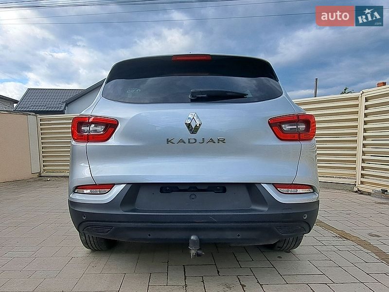 Renault-9