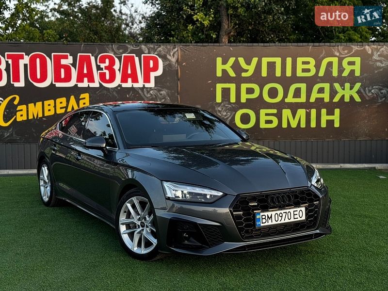 Audi-8