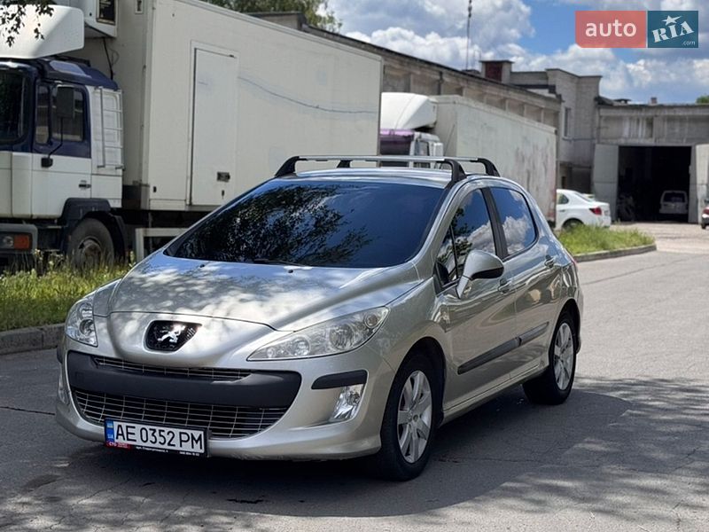Peugeot-0