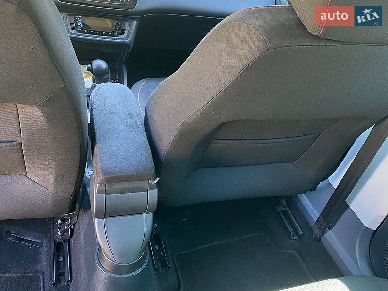 SEAT-24
