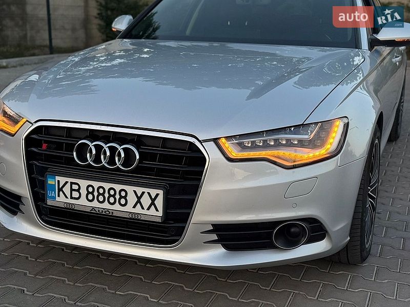 Audi-8