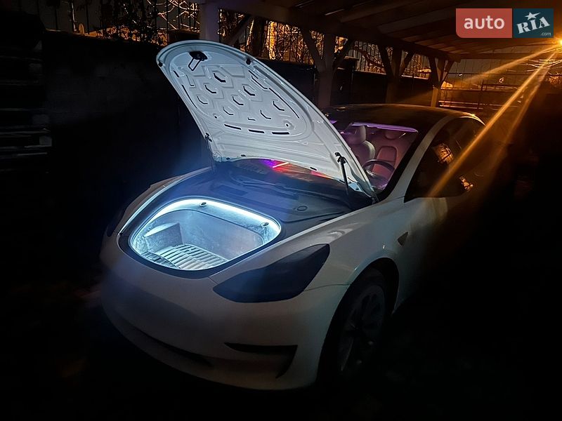 Tesla-1