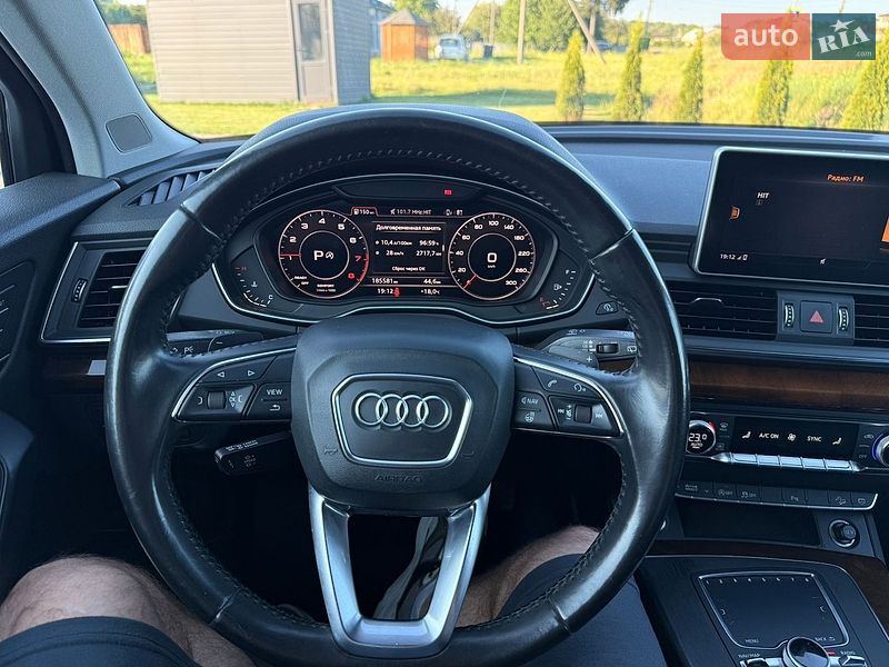 Audi-0