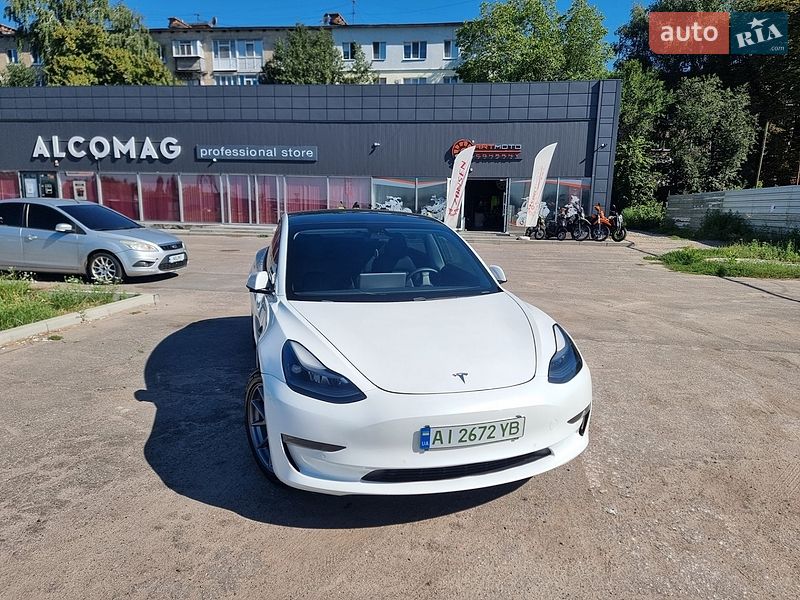 Tesla-12