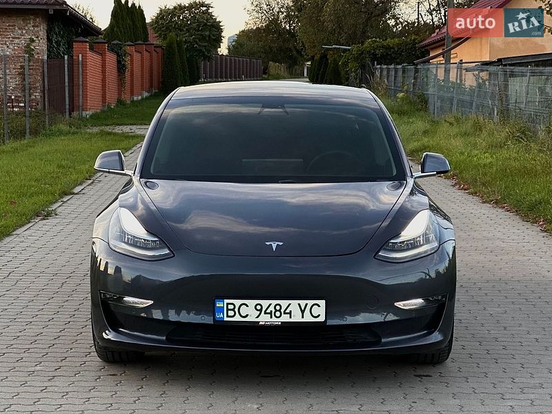 Tesla-11
