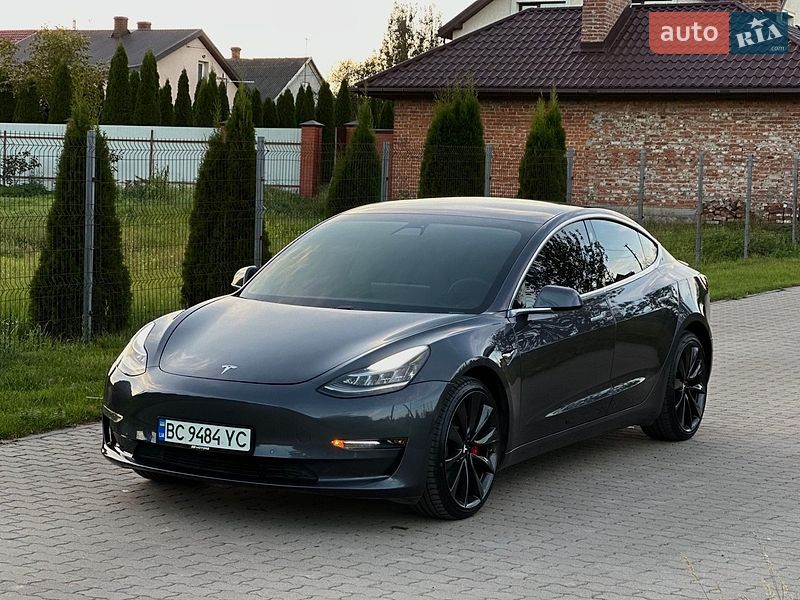Tesla-0
