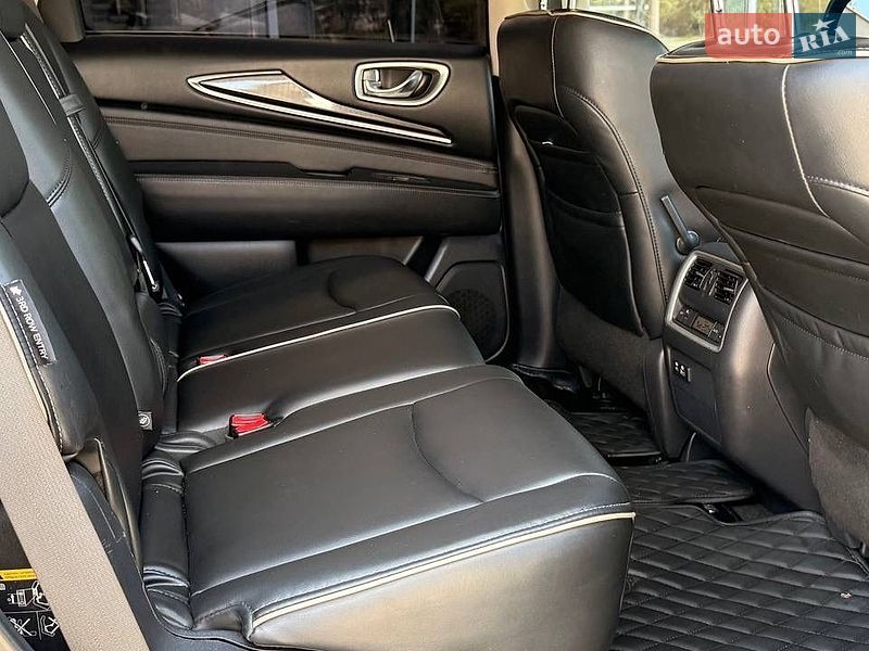 Infiniti-0