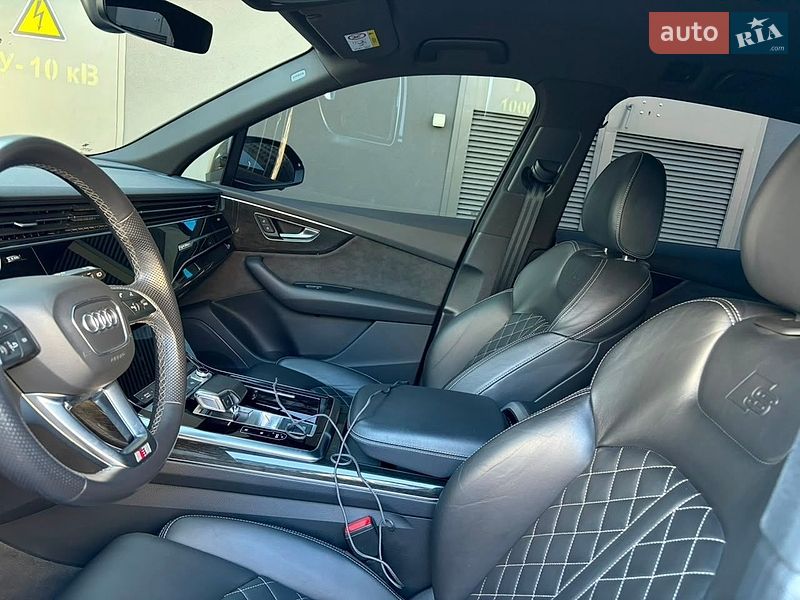 Audi-55