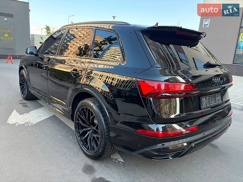 Audi-64