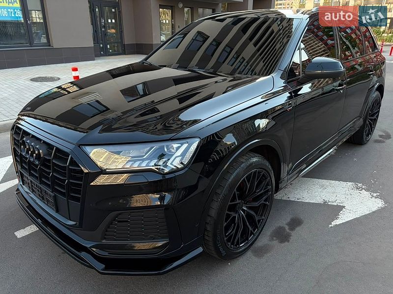 Audi-72