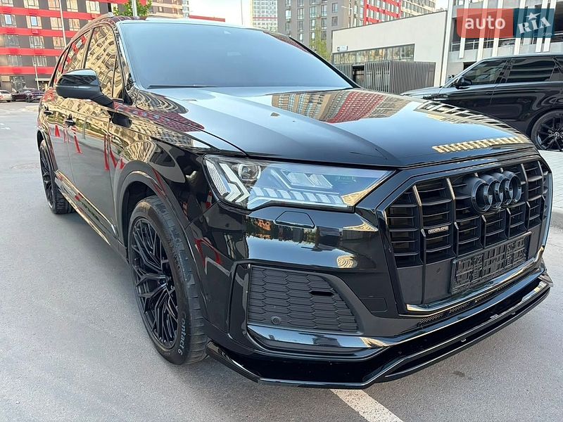 Audi-60